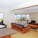 Фотография гостевого дома Mamorhomy - beachfront spacious apartment