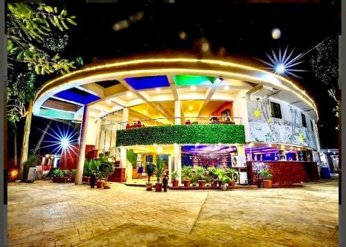 Фотографии гостиницы
The Center Court Goa