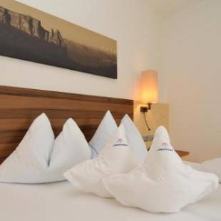Фотографии гостиницы 
            Hotel Alpenroyal