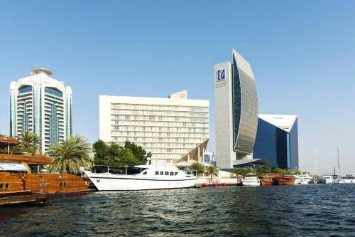 Фотография гостиницы Sheraton Dubai Creek Hotel & Towers