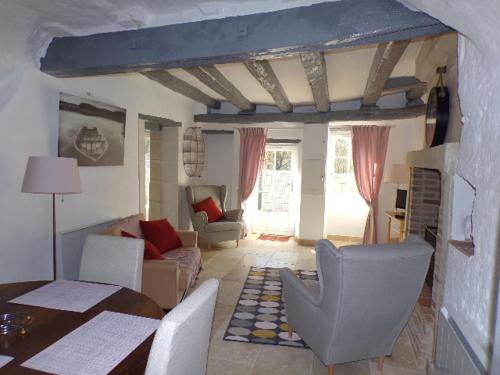 Фотография гостевого дома Le Troglo des Renaudières