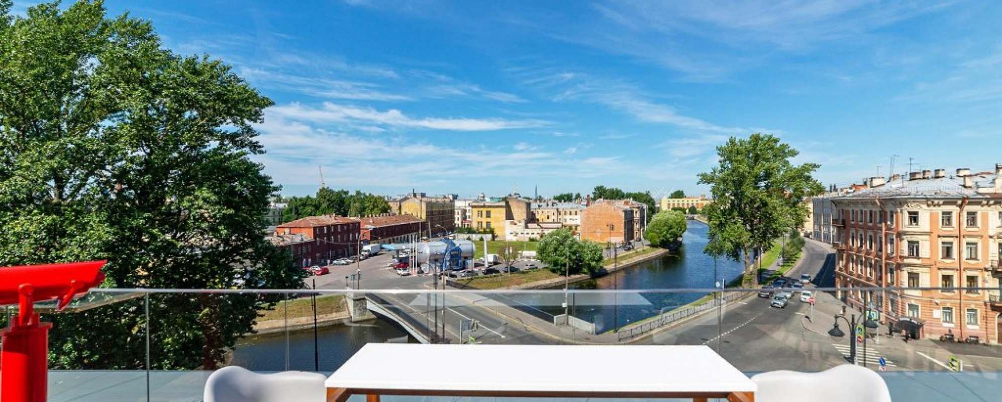 Фотографии летней террасы Крыша отеля Red Roof