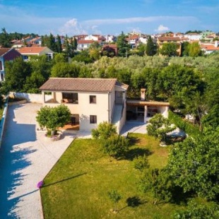 Фотография гостевого дома Holiday Home Fasana