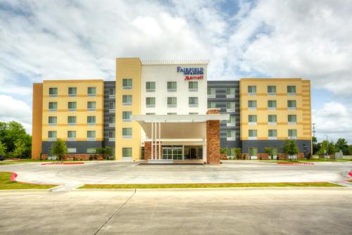 Фотография гостиницы Fairfield Inn & Suites by Marriott Austin San Marcos