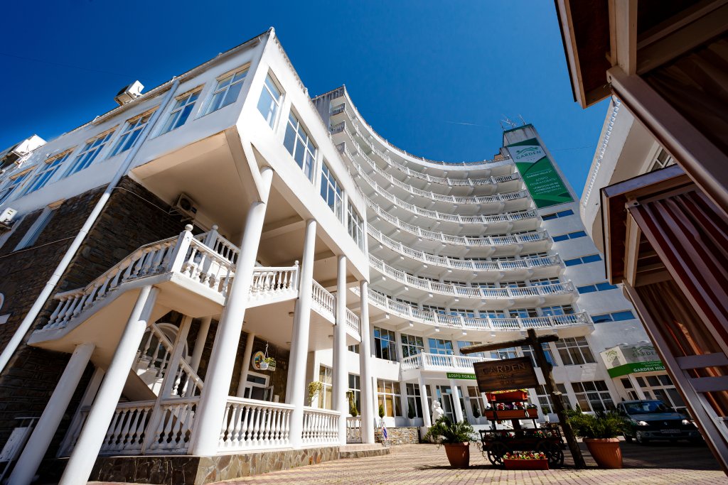 Фотография гостиницы Отель Garden Hills