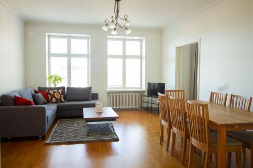 Фотография квартиры 2ndhomes Stunning Top Floor Residence with Sauna and Balcony