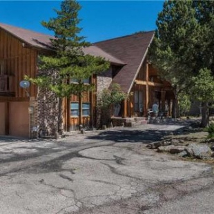 Фотография гостевого дома Cowboys, Indians and Outlaws, 3 Bedrooms, Game Room, Sleeps 8