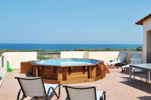 Фотография гостевого дома Olive Tree Farm 200m from the beach