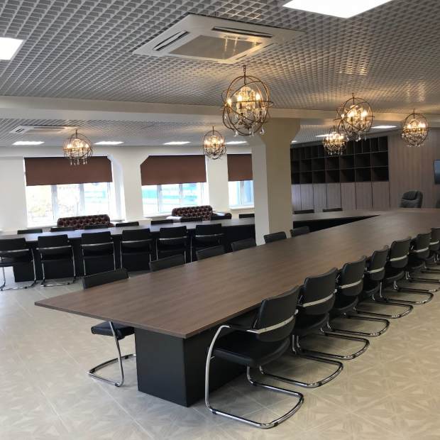 Фотография комнаты для переговоров 