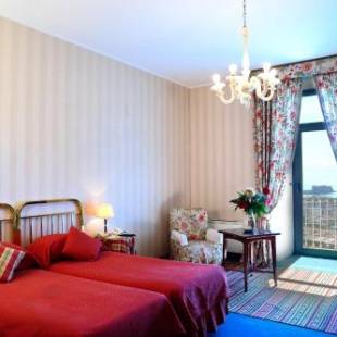 Фотографии гостиницы
The Britannique Hotel Naples, Curio Collection By Hilton