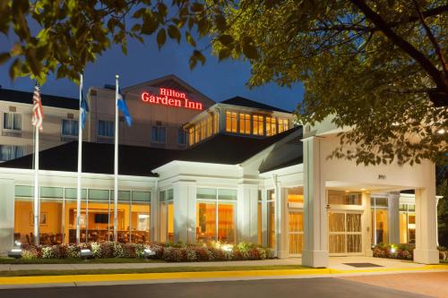 Фотография гостиницы Hilton Garden Inn Fairfax