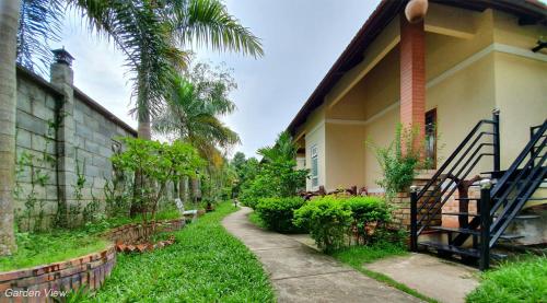 Фотография гостиницы Mayfair Valley