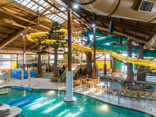 Фотография гостиницы Timber Ridge Lodge and Waterpark