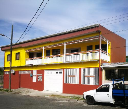 Фотография гостевого дома APTOS CASA CARIBE Self check in Apartments & Hostel type Private Rooms in Limon City
