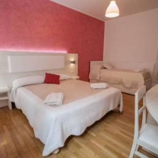 Фотографии мини отеля
B&B Momenti Romani