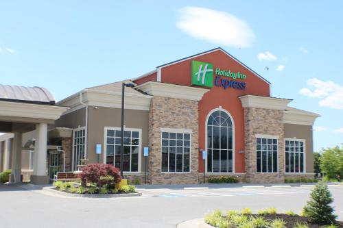 Фотография гостиницы Holiday Inn Express Woodstock-Shenandoah Valley, an IHG Hotel