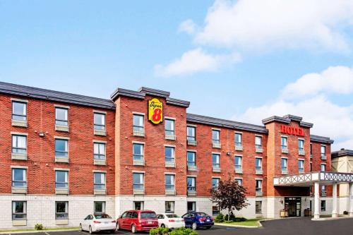 Фотография гостиницы Super 8 by Wyndham Lachenaie/Terrebonne