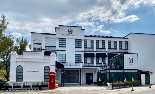 Фотографии гостиницы
Stanton Hotel