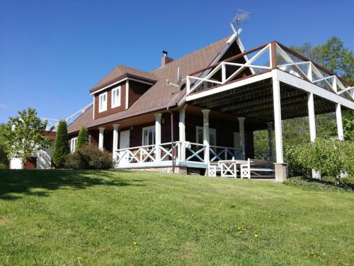 Фотография гостевого дома Lakeshore house