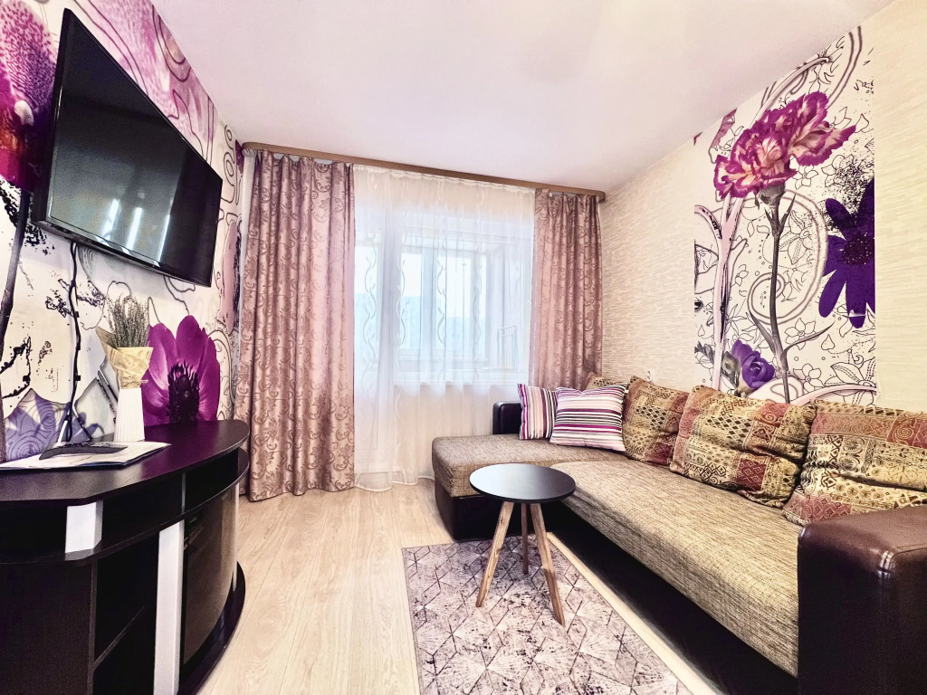 Фотография квартиры Апартаменты 51 Где Вас ждут Тепло Арктики на Маклакова, 52