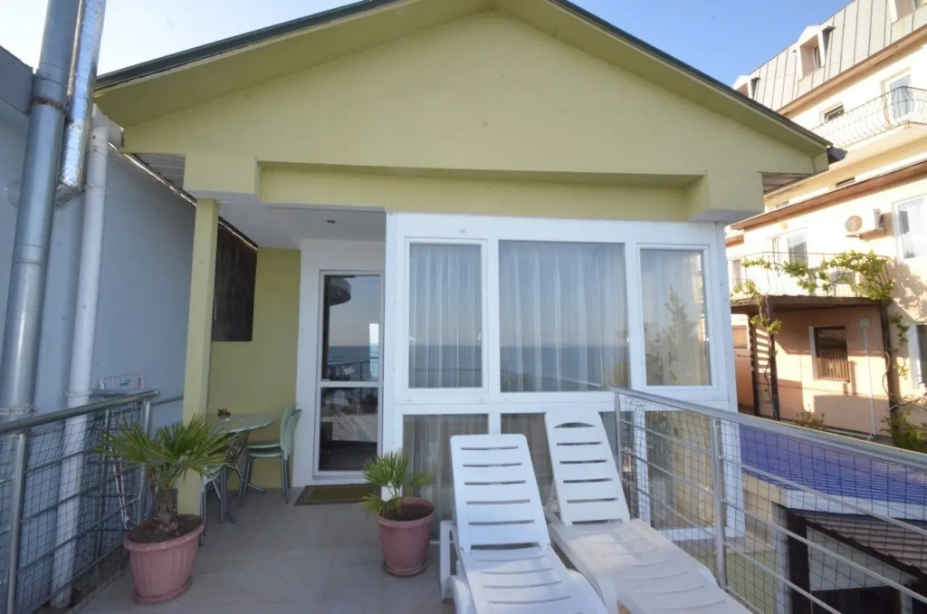 Фотография Коттеджа Частный дом Трехэтажный Четырехкомнатный на улице Дражинского 27