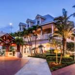 Фотография гостиницы Opal Key Resort & Marina