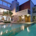 Фотография гостиницы Mutiara Suites