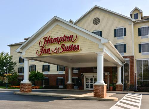 Фотография гостиницы Hampton Inn & Suites State College at Williamsburg Square
