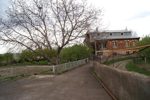 Фотография гостевого дома Azhdahak