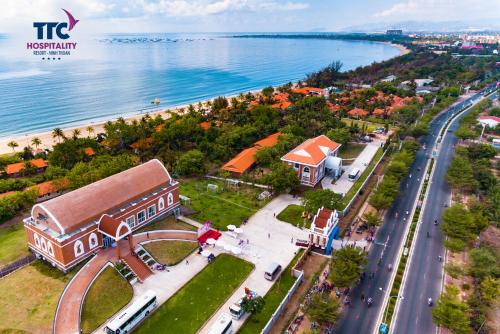 Фотографии гостиницы
TTC Resort Ninh Thuan - Unlimited Access to Water Park