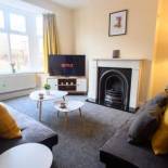 Фотография гостевого дома Beechwood House, by Tŷ SA - Luxury home perfect for ICC Celtic Manor & Llanfrechfa Hospital