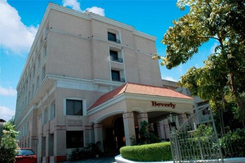 Фотографии гостиницы
Beverly Hotel