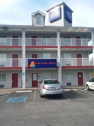 Фотографии гостиницы 
            InTown Suites Extended Stay Nashville TN Murfreesboro Pike