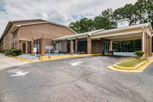 Фотография гостиницы OYO Hotel Columbia SC Northeast