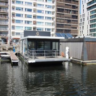 Фотография мини отеля Houseboat by C-Hotels Burlington