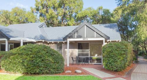 Фотография гостиницы Bayview Geographe Resort Busselton