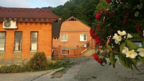 Фотография гостевого дома Орешки