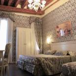 Фотография гостиницы Hotel Bridge