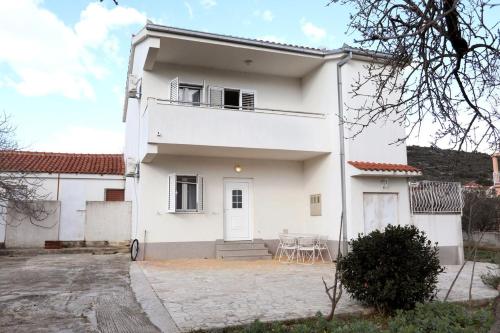 Фотография гостевого дома Apartments with a parking space Vinisce, Trogir - 16439