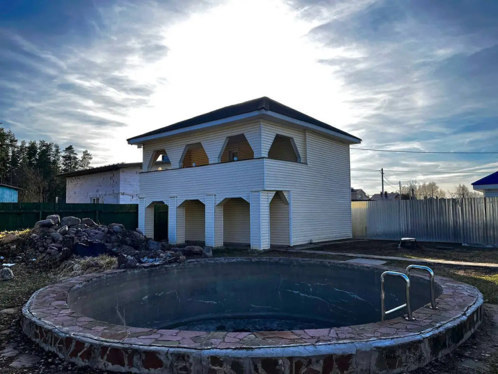 Фотография Коттеджа Частный дом двухэтажный на 1-й Лесной улице 1