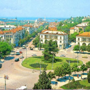 Фотография достопримечательности Площадь им. Ф. Ушакова