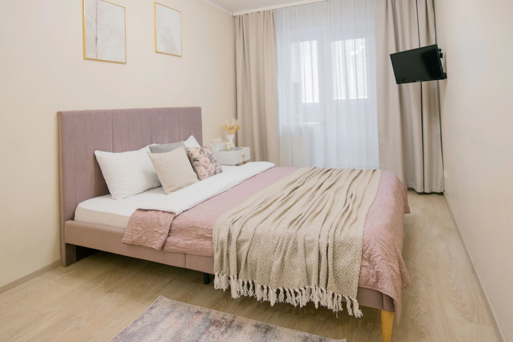 Фотография квартиры Апартаменты Большая двухкомнатная квартира напротив ДВГУПС