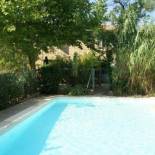 Фотография гостевого дома Mas Blauvac avec piscine, Entre Uzes Pont du Gard