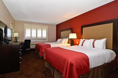 Фотография гостиницы Holiday Inn Hotel & Suites St.Catharines-Niagara, an IHG Hotel