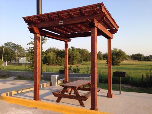 Фотография гостиницы SureStay Plus Hotel by Best Western Owasso Tulsa North