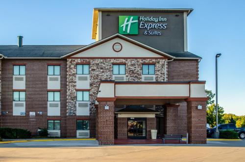 Фотография гостиницы Holiday Inn Express & Suites - Olathe South, an IHG Hotel