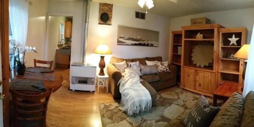 Фотография гостевого дома Cute Smarthouse Granite Close to Lake