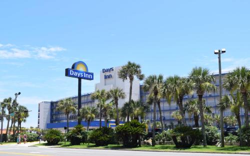Фотография мотеля Days Inn by Wyndham Panama City Beach/Ocean Front