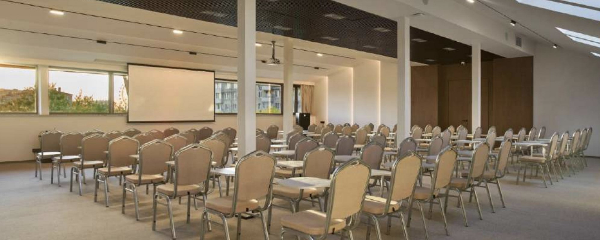 Фотографии конференц-зала Большой зал Луна и Лотос