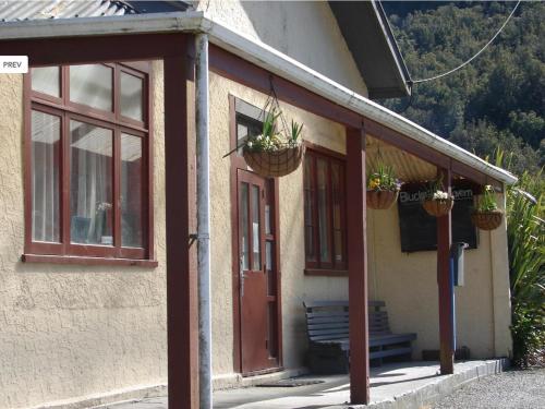 Фотография хостела Brunnerton Lodge and Backpackers